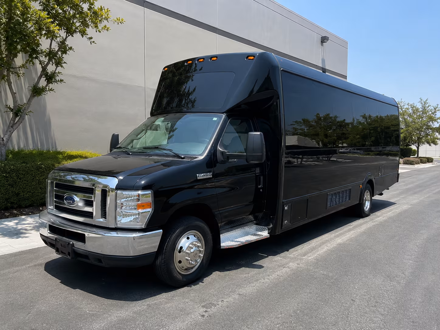 Carlsbad Winery Tour & Pub Crawl Transportation